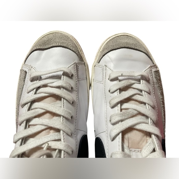 ⛹️Nike Men's Blazer Mid '77 Vintage Shoes
Size 12 - Picture 3 of 14